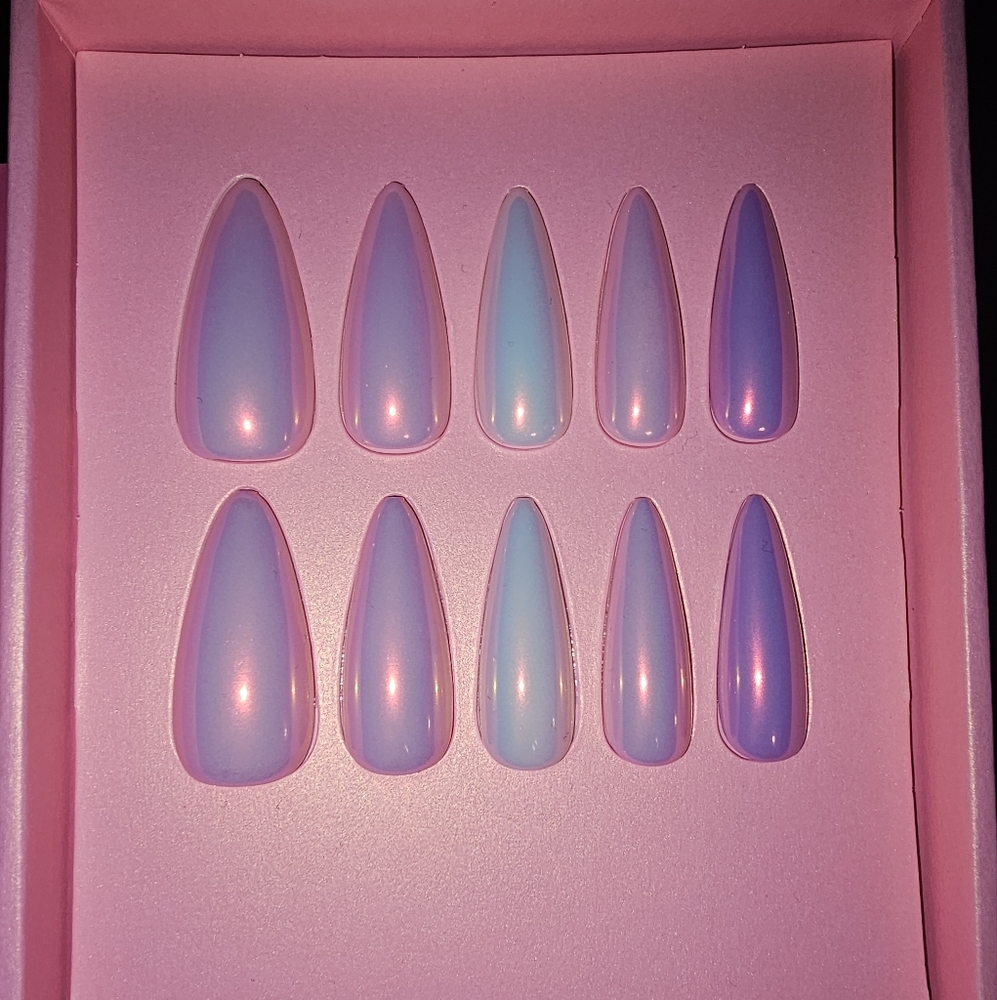 Pink Friday Nail Set - Picture 5 of 7